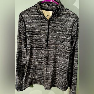 Women’s Nike Women's Dri Fit 1/4 Zip Top Size Medium, black/gray and white color
